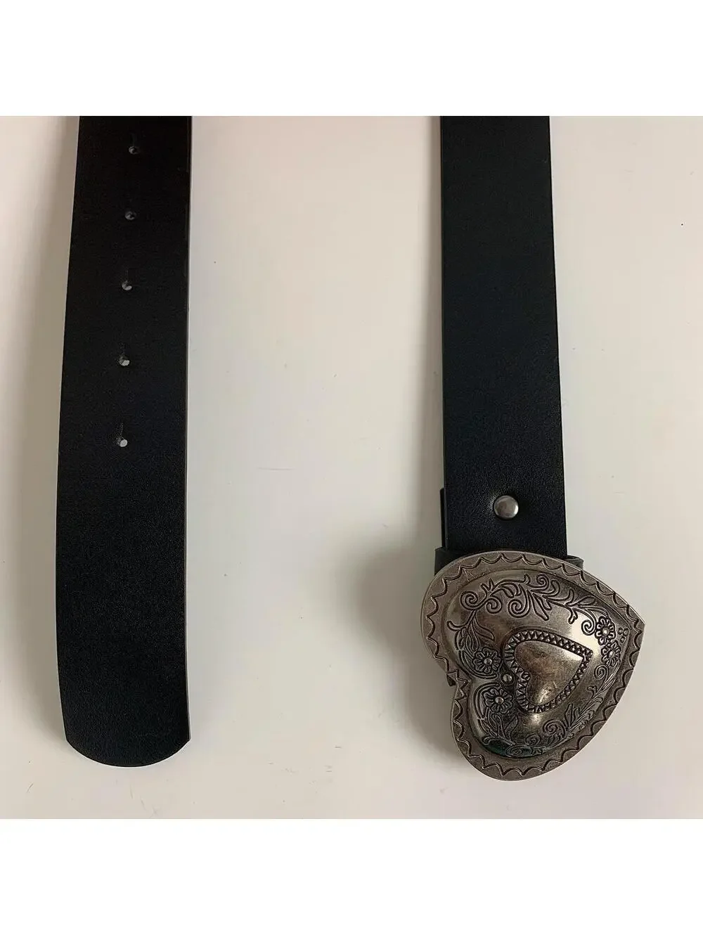 American Western vintage style Heart Belt Buckle black belt. 38.5 inches